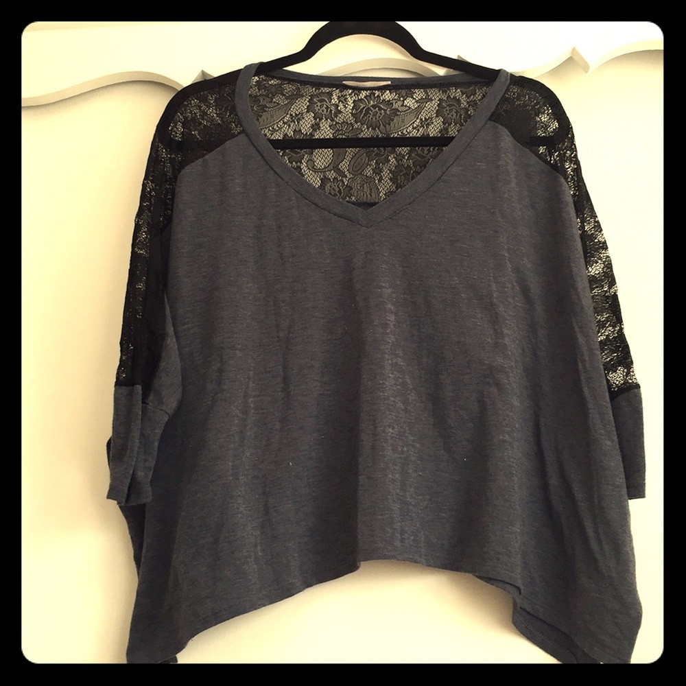 Flowy blue top with black lacy back & 3/4 sleeves